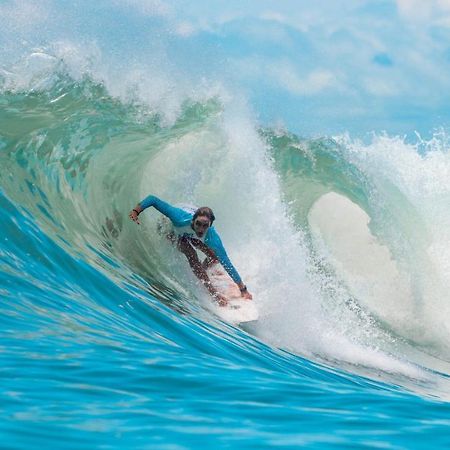 Surf Synergy All-Inclusive Surf Retreat Jacó Exteriör bild