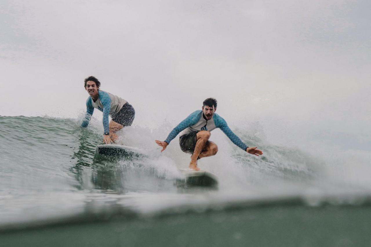 Surf Synergy All-Inclusive Surf Retreat Jacó Exteriör bild