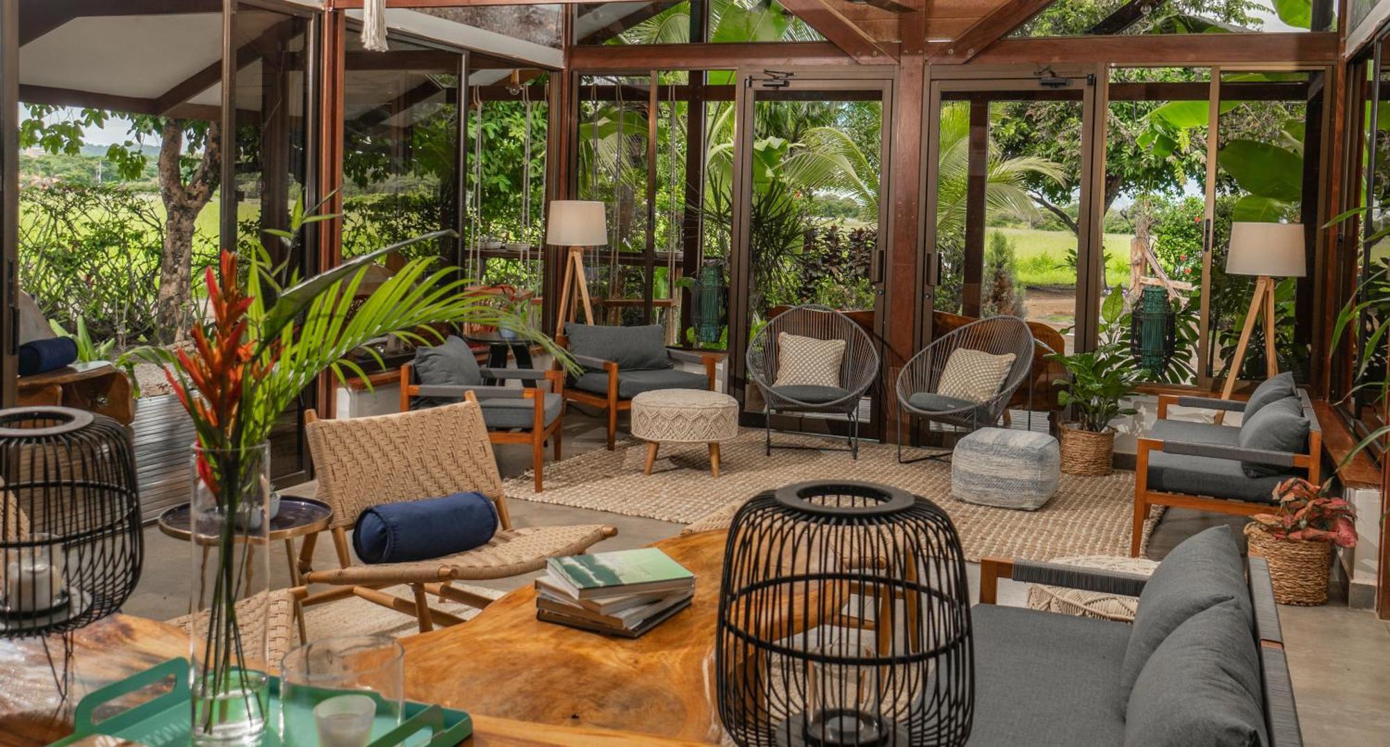 Surf Synergy All-Inclusive Surf Retreat Jacó Exteriör bild