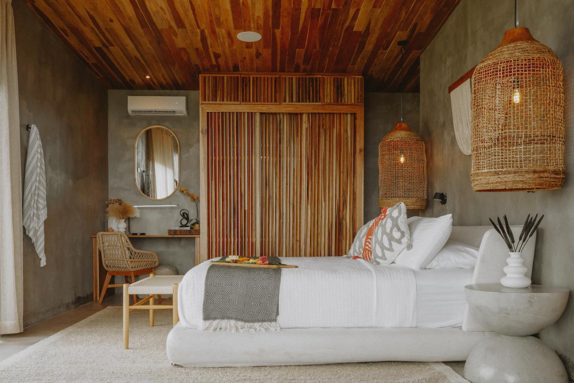 Surf Synergy All-Inclusive Surf Retreat Jacó Exteriör bild